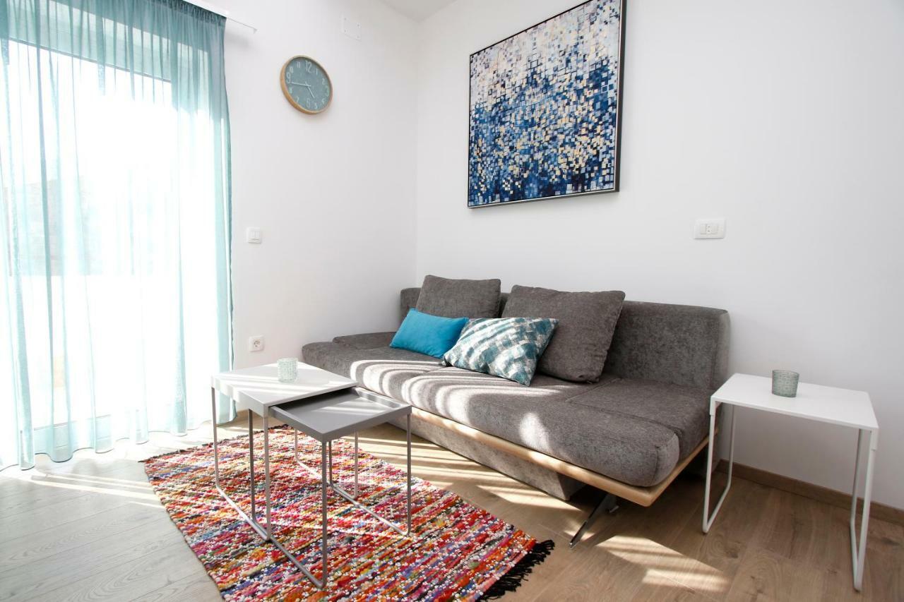 Apartments Besker Makarska Buitenkant foto