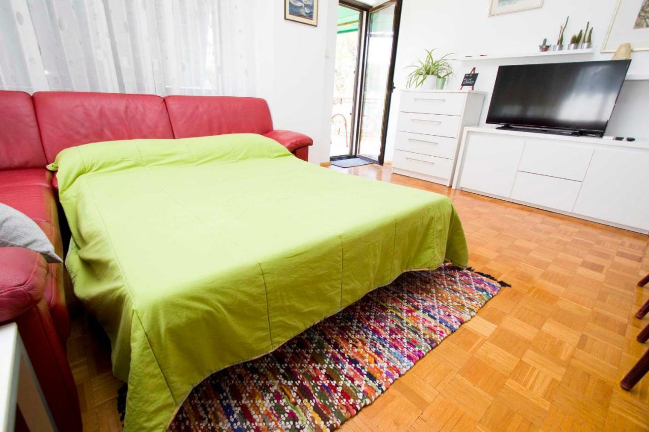 Apartments Besker Makarska Buitenkant foto