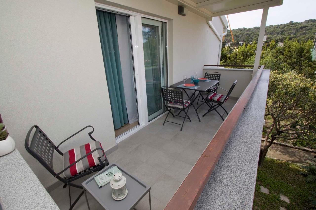 Apartments Besker Makarska Buitenkant foto