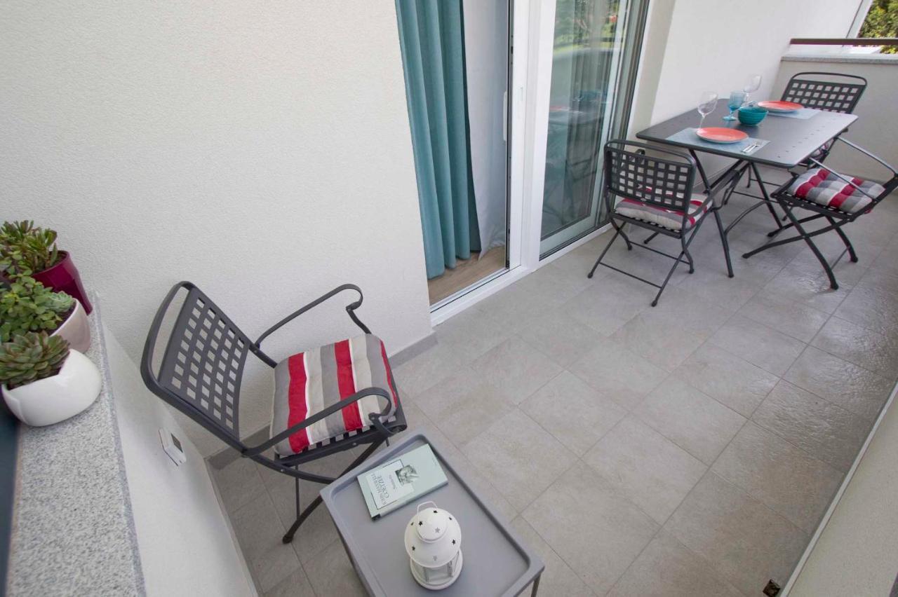 Apartments Besker Makarska Buitenkant foto